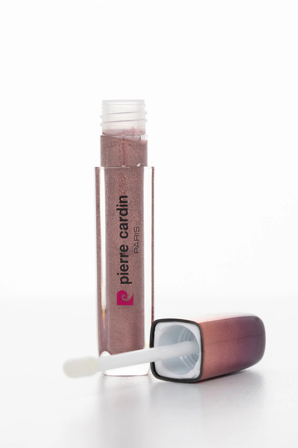 Shimmering lip gloss dazzling gloss. Passionate lips br 306